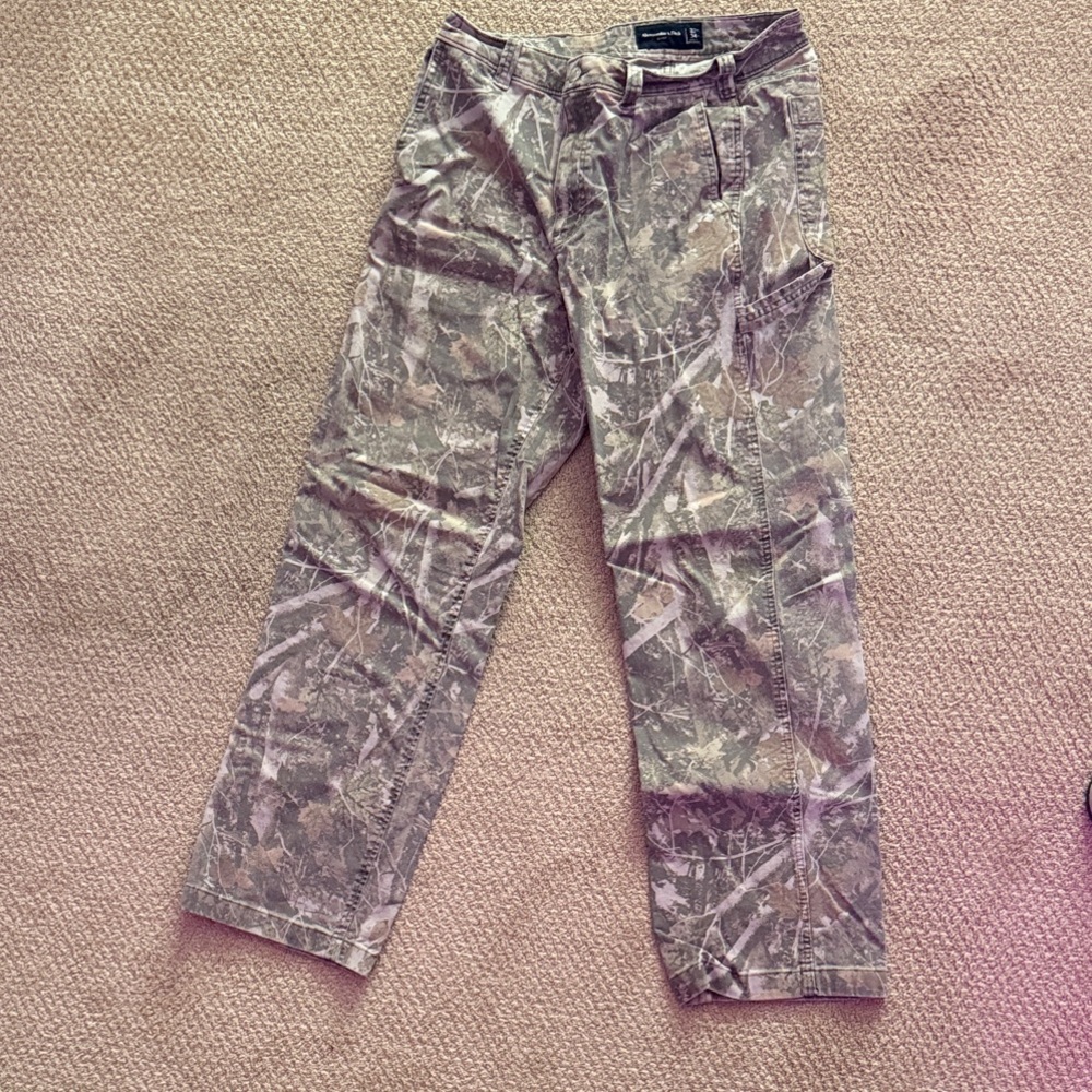 Abercrombie & Fitch Camouflage Cargo Pants